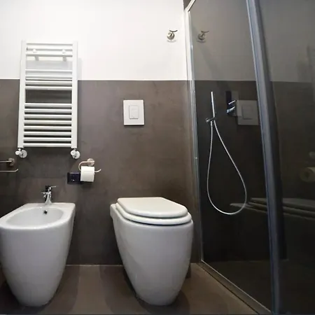 Lejlighed Modern In + Balcony