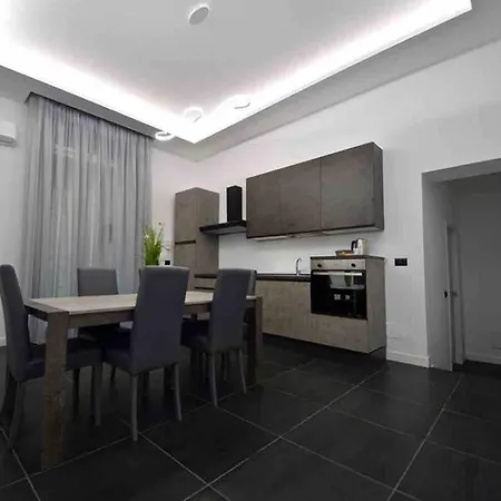 Modern In + Balcony Appartement *