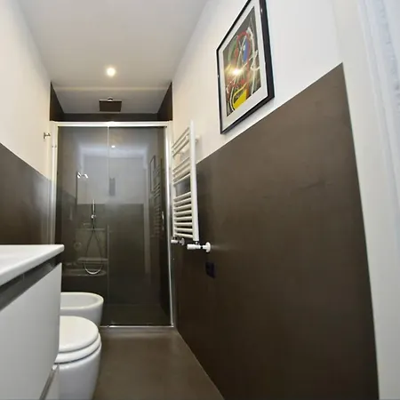 Appartement Modern In + Balcony