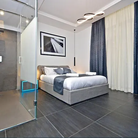 Modern In + Balcony Appartement *